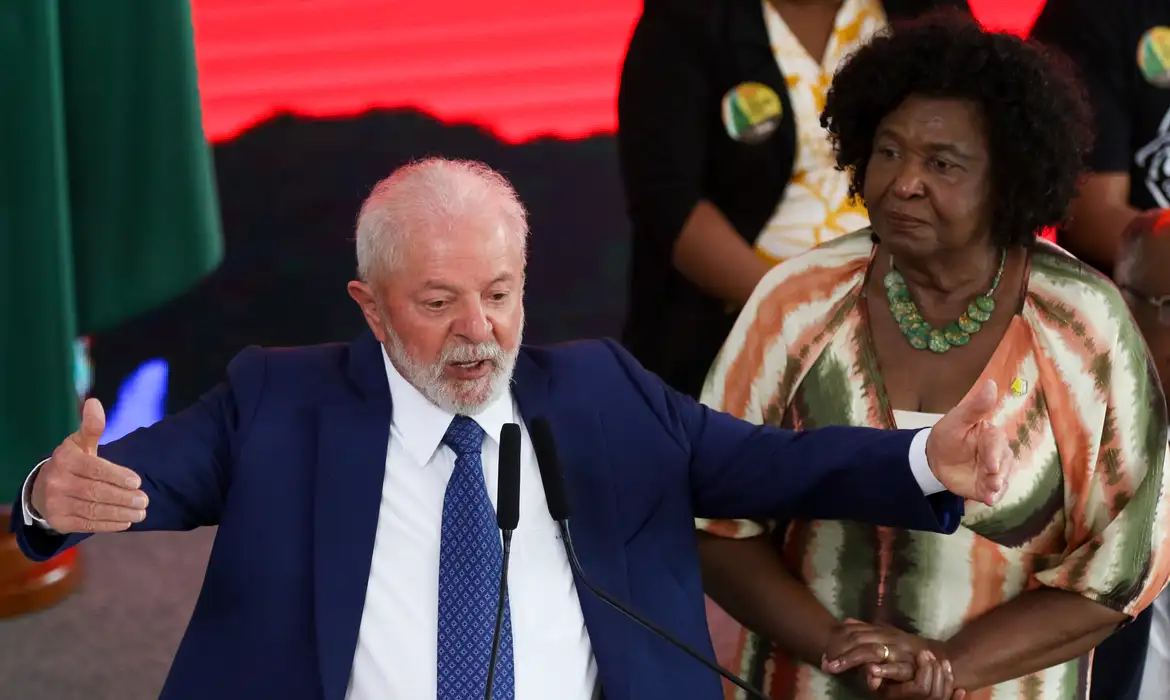 Lula divulga lista de feriados nacionais de 2024. Confira
