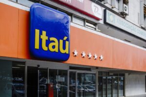 Itaú oferece benefícios no Ifood e Uber para seus clientes; veja quais