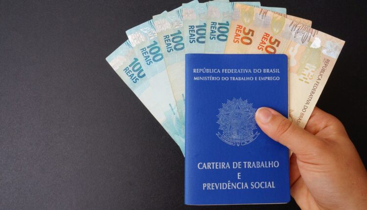 Novo saque do FGTS está DISPONÍVEL em dezembro para trabalhadores