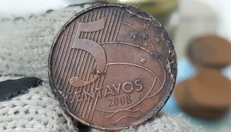 A moeda de 5 centavos que pode ser vendida a R$120 em 2024