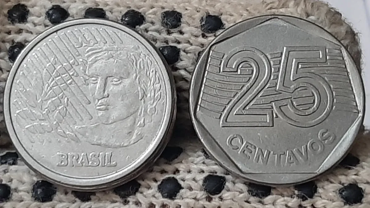 Moeda de 25 centavos cunho trocado de 50. Imagem: Reprodução