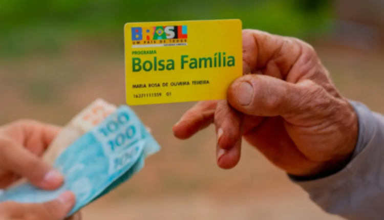Bolsa Família 2024: beneficiários são convocados a comparecer ao CRAS! Veja motivo