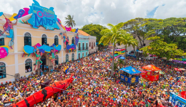 Carnaval deve movimentar R$ 9 bilhões em 2024 no Brasil