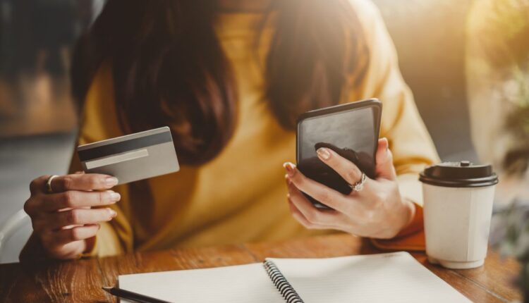 Como desbloquear cartão de crédito? Conheça 7 opções diferentes