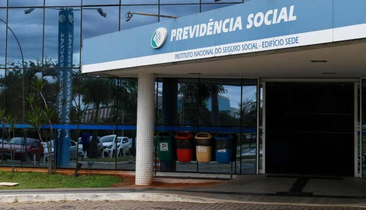 Representantes legais do INSS podem receber benefícios? Veja as restrições