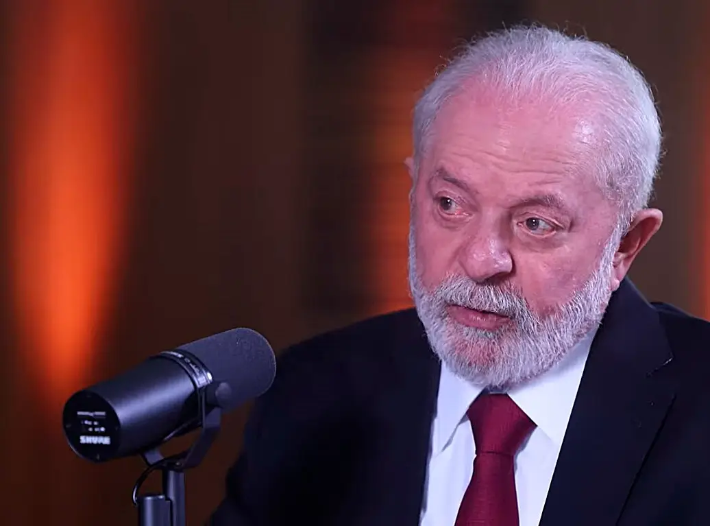 Lula deve sancionar novo salário mínimo nesta segunda, 22