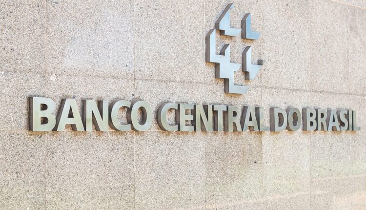 Manutenção do Pix será paralisada com greve do Banco Central?