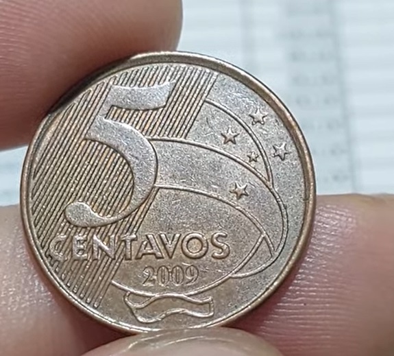 Exemplo de moeda de 5 centavos de 2009. Imagem: Reprodução.