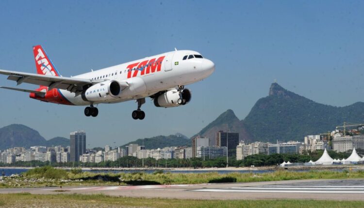 Voa Brasil: lista de pessoas que poderão comprar passagens aéreas a R$ 200