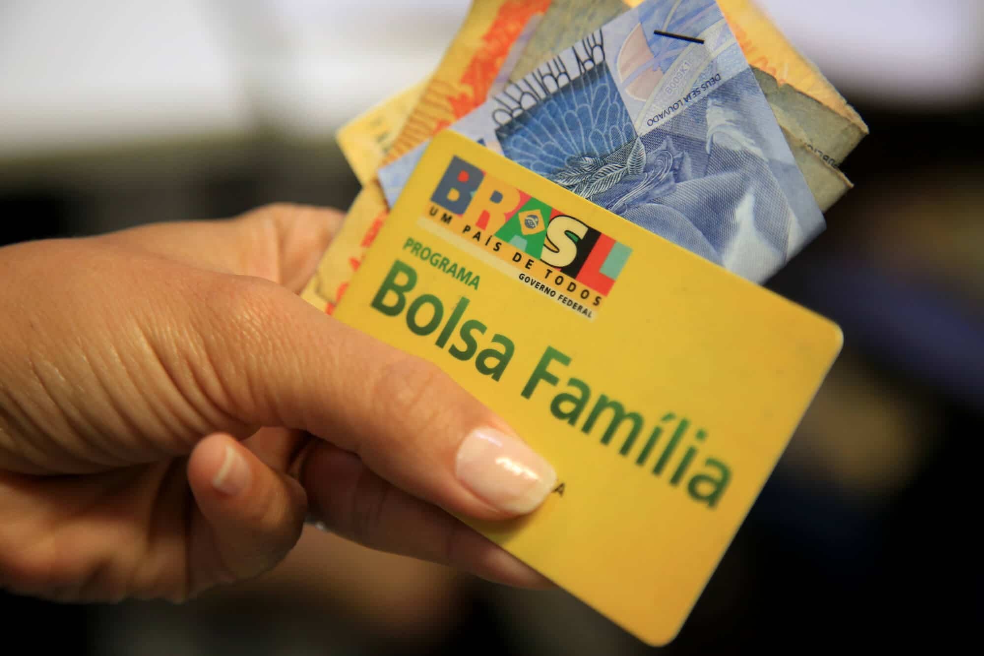 Parcela média do Bolsa Família chegou a R$ 686,10 em fevereiro