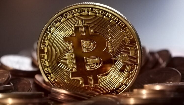 Receita Federal encontra MILHARES de investidores com bitcoins não declarados