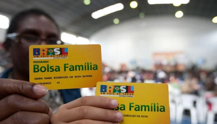 Bolsa Família: governo divulga lista de cidades que anteciparam benefício
