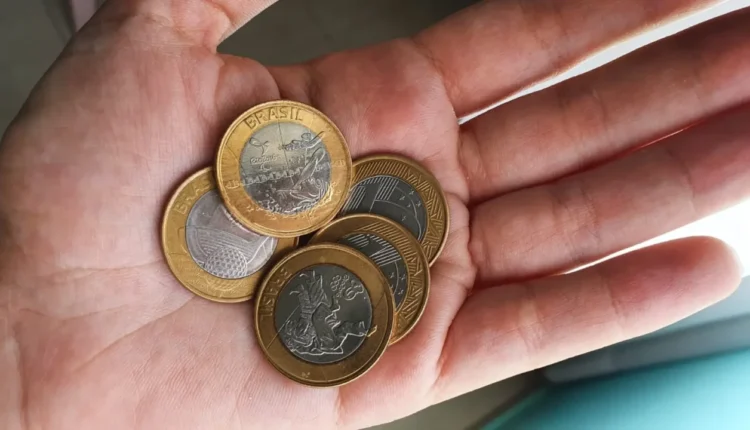 Conheça as 3 moedas de 1 real mais valiosas do Brasil em 2024