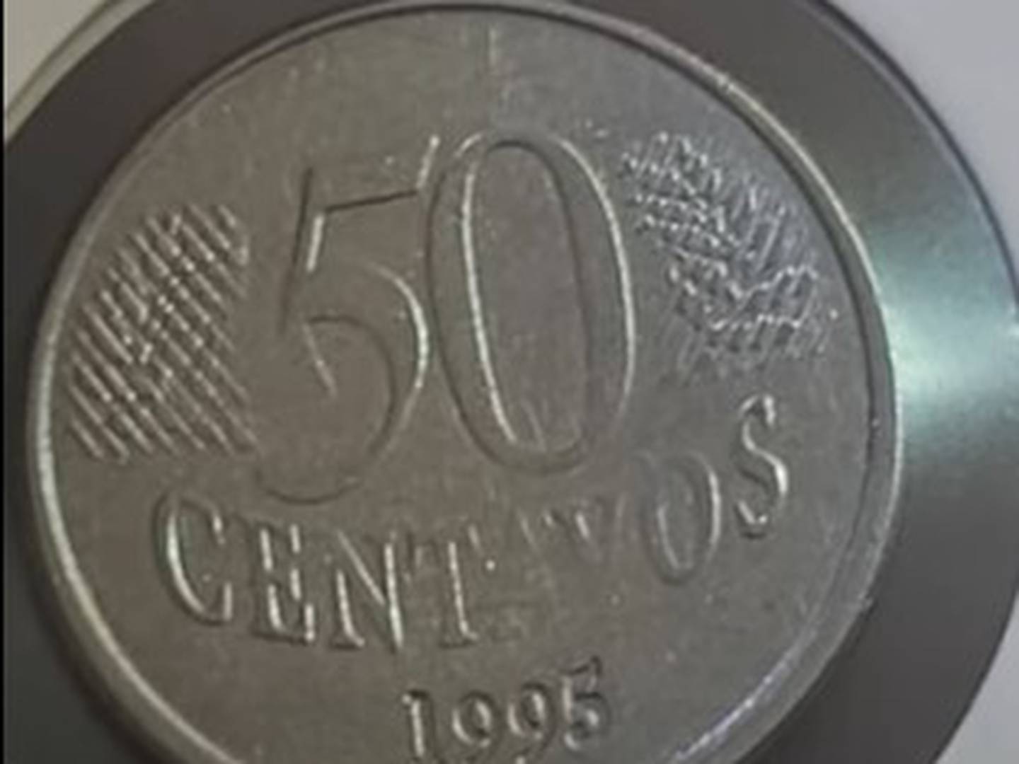 Duas Moedas De Centavos Que Valem Quase R Podem Ser Encontradas