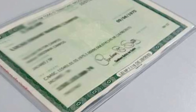 Governo faz ALERTA para brasileiros com a carteira de identidade ANTIGA e CPF final 1,2,3,4,5,6,7,8,9 e 0; confira