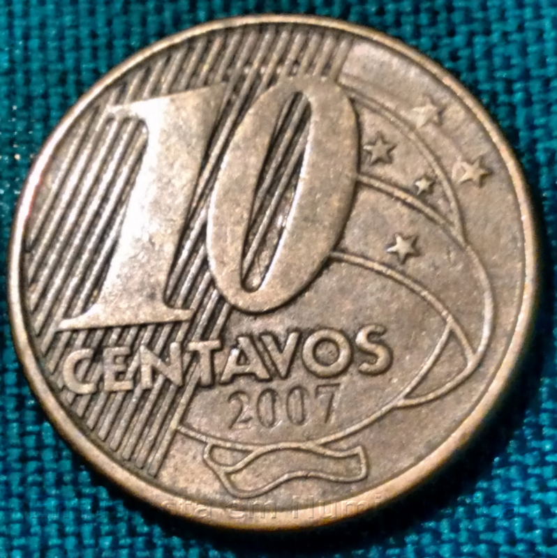 Grupo de 7 moedas de 10 centavos que podem valer muito dinheiro em 2024