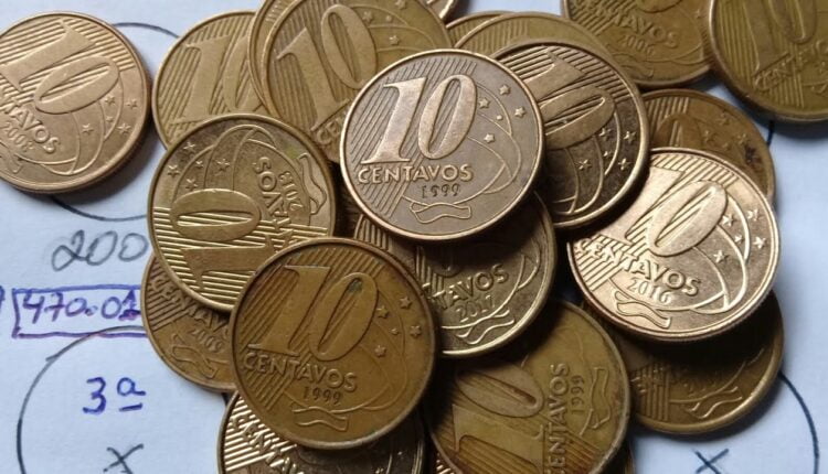 Há quem pague R$ 6 mil por estas quatro moedas de 10 centavos. Você tem alguma?