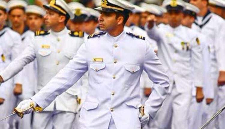 Marinha acaba de lançar editais de concursos para Oficiais de carreira