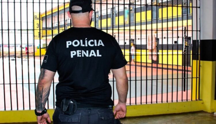 Polícia Penal: quem pode se inscrever neste concurso com salários acima de R$ 5 MIL no PR?