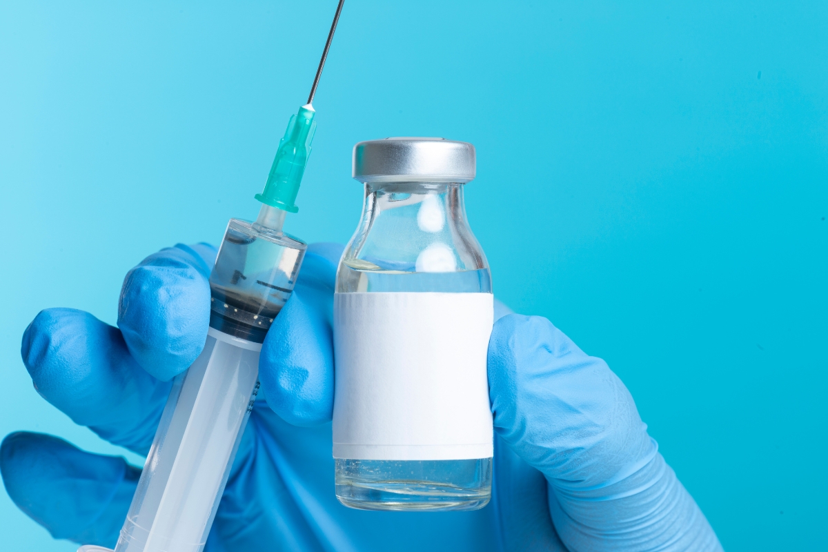 Ministério da Saúde faz ANÚNCIO IMPORTANTE sobre OBRIGATORIEDADE da caderneta de vacinação para ESTES BRASILEIROS