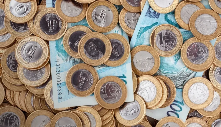 CHOCANTE: Duas moedas de 1 real podem valer R$ 1 mil. Veja como
