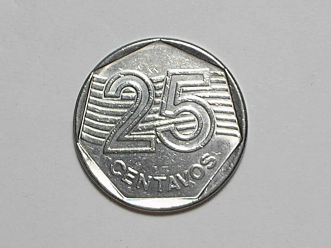 Como encontrar duas moedas de 25 centavos que valem R$ 3,6 mil em 2024