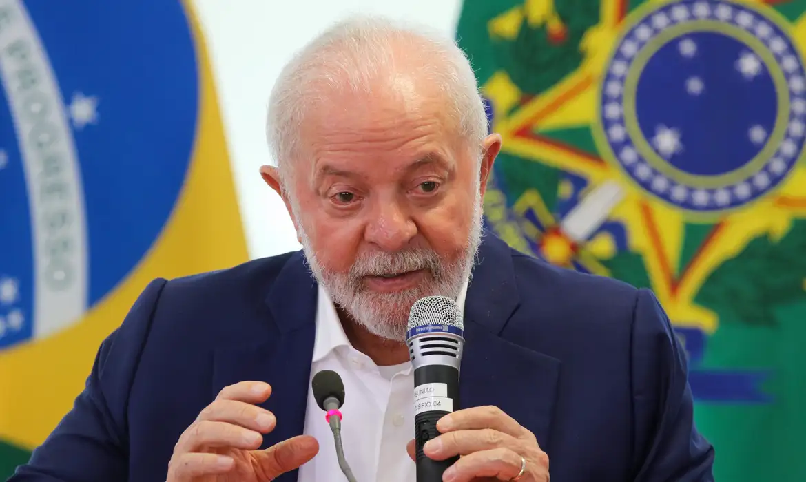 Lula deve assinar MP para reduzir conta de energia nesta terça, 9