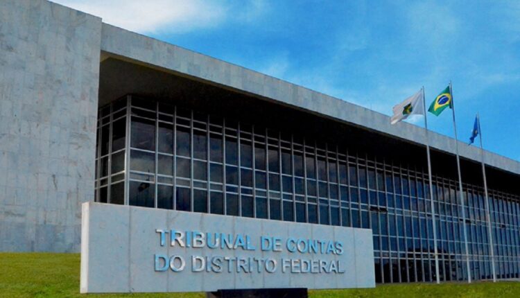 Com salários de R$ 20 mil, Tribunal de Contas anuncia editais para auditor e procurador