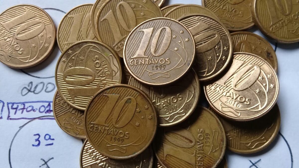 Este grupo de moedas de 10 centavos vale quase R$ 1 mil. Você tem alguma?