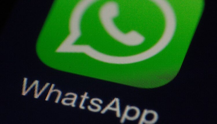 WhatsApp apresenta botão e minimizar durante ligação. Veja como utilizar