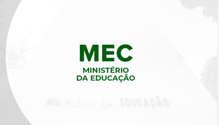 MEC anuncia Suspensão da abertura de cursos e polos de EAD até 2025