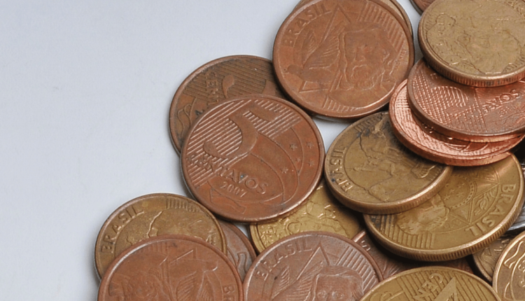 Essas três moedas de 5 centavos se tornaram tesouros do mercado de colecionadores do Brasil.