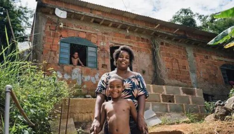 Quantas pessoas podem receber Bolsa Família morando NA MESMA CASA?