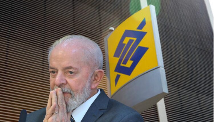 Lula BATE O MARTELO pegando brasileiros com conta no Banco do Brasil de SURPRESA neste sábado (13)