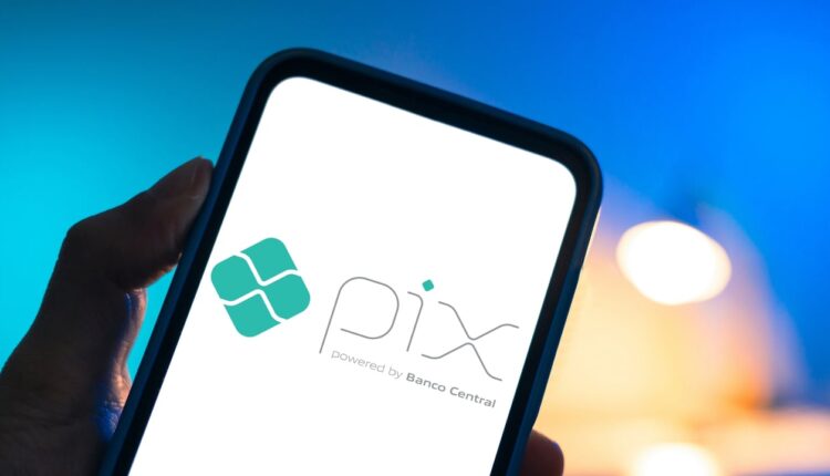 Caixa define data de lançamento do Pix por Aproximação. Veja como vai funcionar