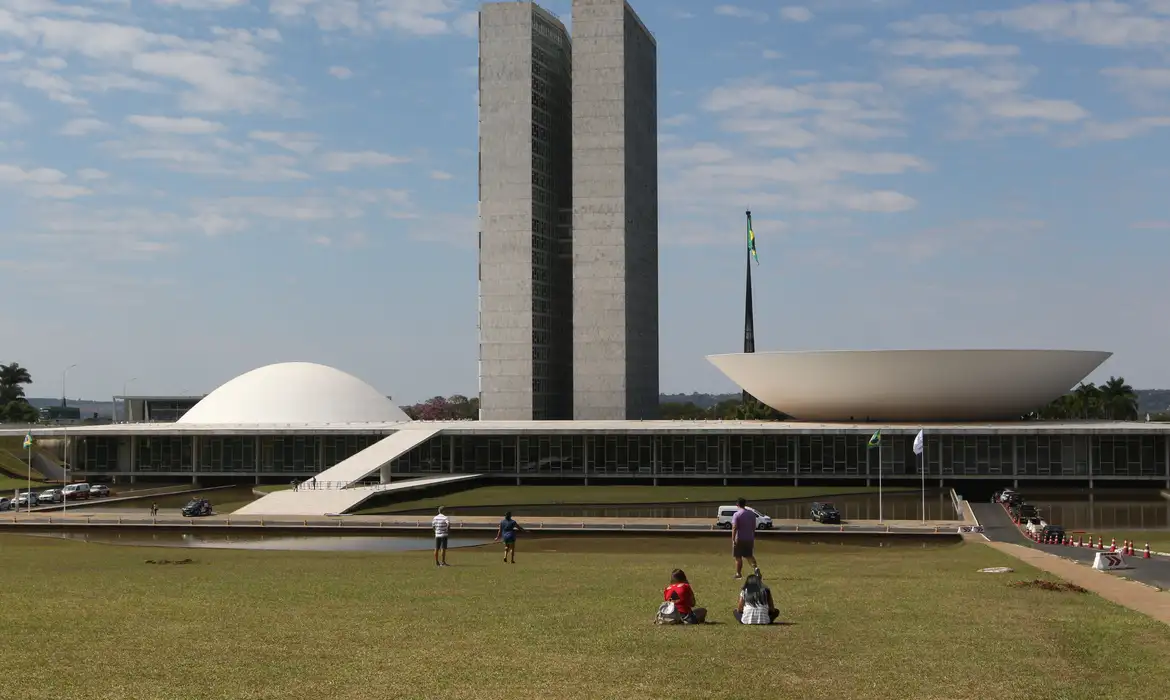 Após reunião, servidores do INSS tomam NOVA decisão sobre greve nas agências