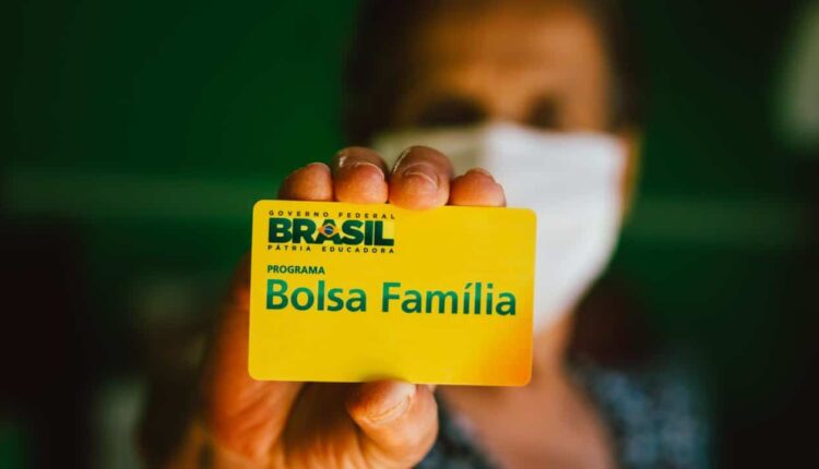 Bolsa Família: novo grupo de usuários recebe saldo nesta quinta-feira (19/09); confira