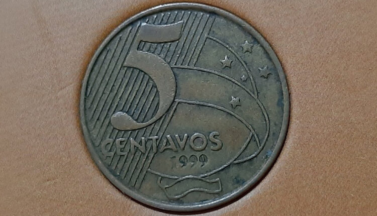 Quando as moedas de 5 centavos podem valer muito dinheiro mesmo sem defeitos ou variantes