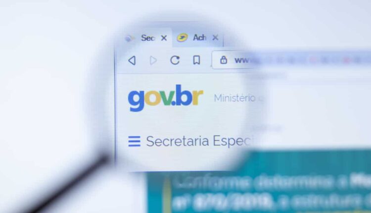 Auxílio-gás: posso me inscrever pela internet? Veja o que diz o governo