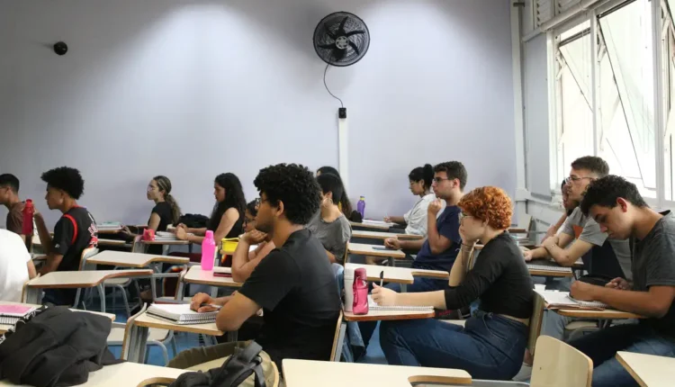 Descubra quais concursos tem provas marcadas para este domingo! Imagem: Agência Brasil