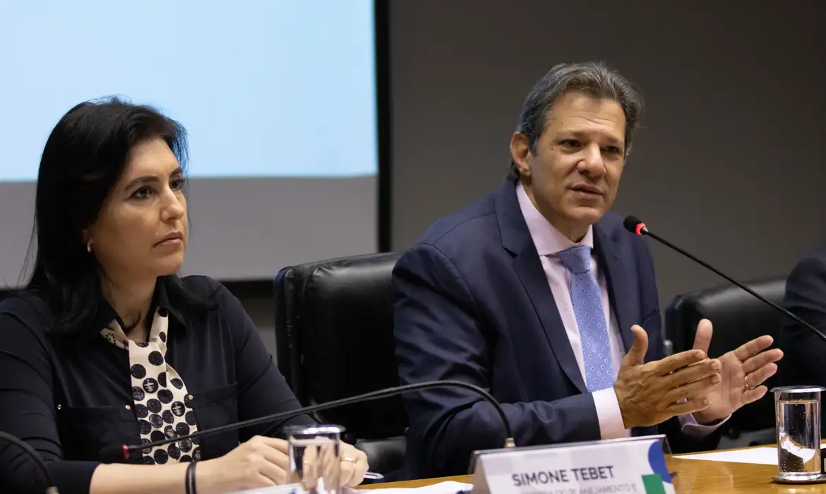 Deputado apresenta novo projeto sobre reajuste do BPC; veja quem será impactado