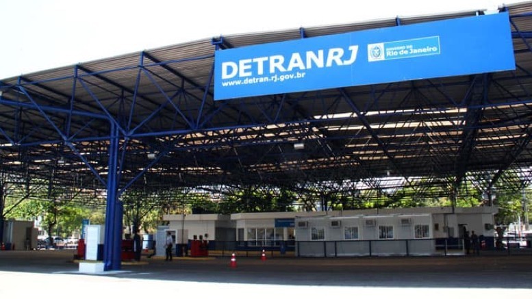 Detran faz mutirão para emissão de documentos neste sábado (19/10); veja detalhes