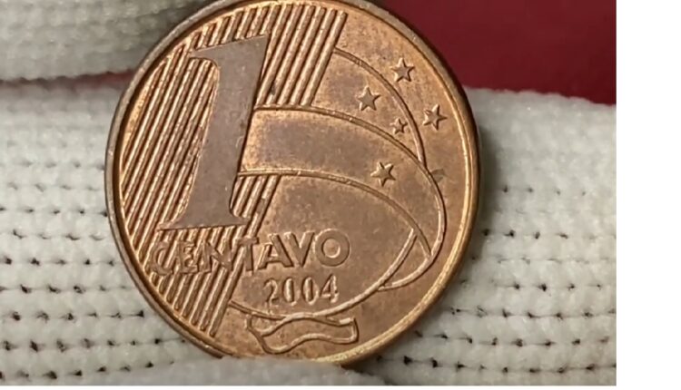 Moeda 1 centavo 2004 cunho quebrado