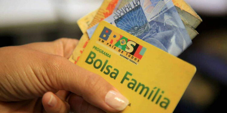 Bolsa Família: veja quem recebe ÚLTIMO pagamento do ano nesta segunda-feira (23/12)