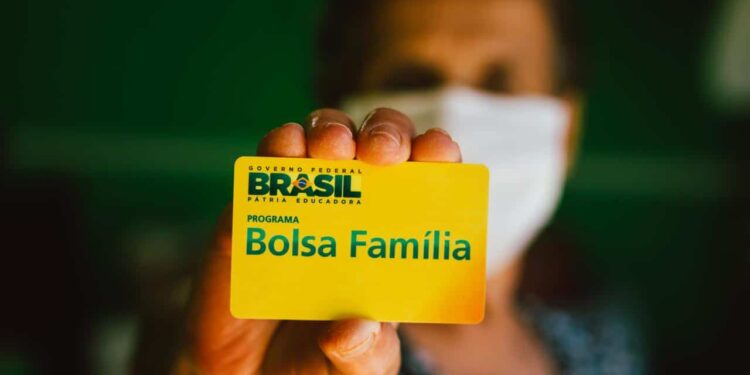 Bolsa Família: confira TODAS as datas de pagamentos do benefício para 2025