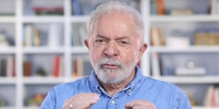 Lula assina HOJE (30/12) novo valor do salário mínimo de 2025; veja qual é o novo valor