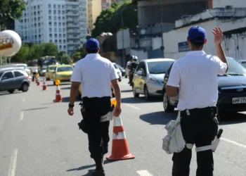 Mudanças no trânsito: 2 novas leis entram em vigor em janeiro de 2025! Imagem: Agência Brasil