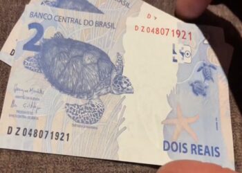 Cédula de 2 reais fabricada na Suécia