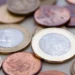 Moedas de 1 centavo com círculo no anverso