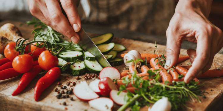 As dietas que vão te ajudar a viver mais e melhor em 2025